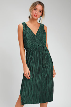 green emerald velvet dress Green Lace Bell Sleeve Crop Top main image 1