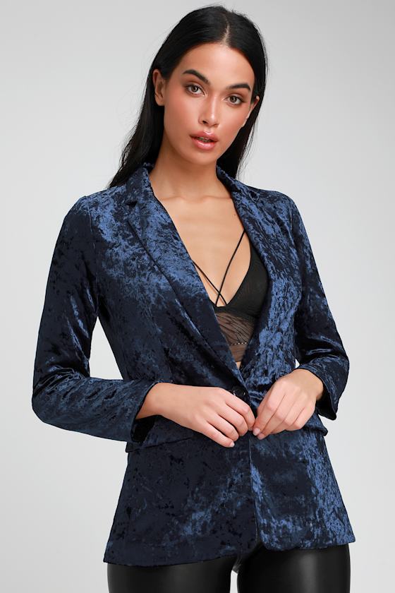 Style Report Navy Blue Velvet Blazer 3