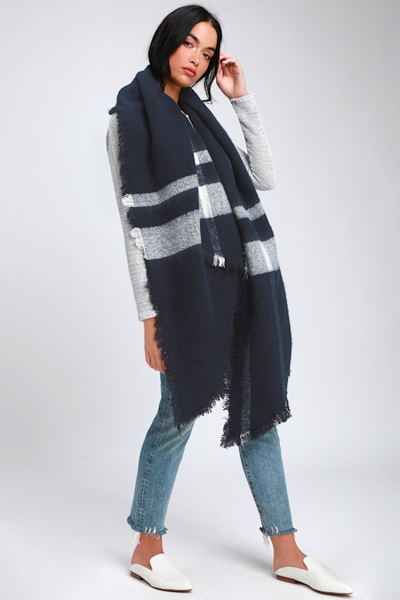 Carola Navy Blue Plaid Scarf 3