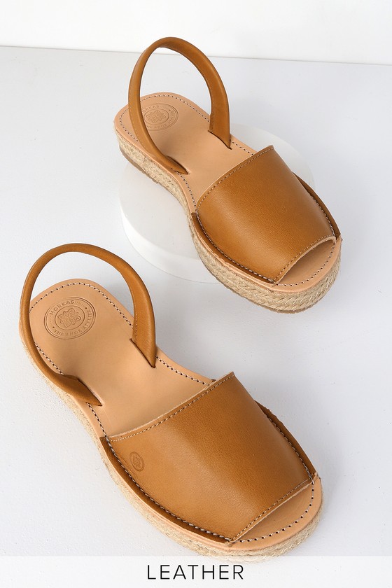 camel colored flat sandals