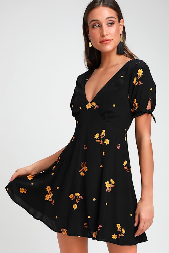 Black Floral Print Short Sleeve Mini Shirt Dress