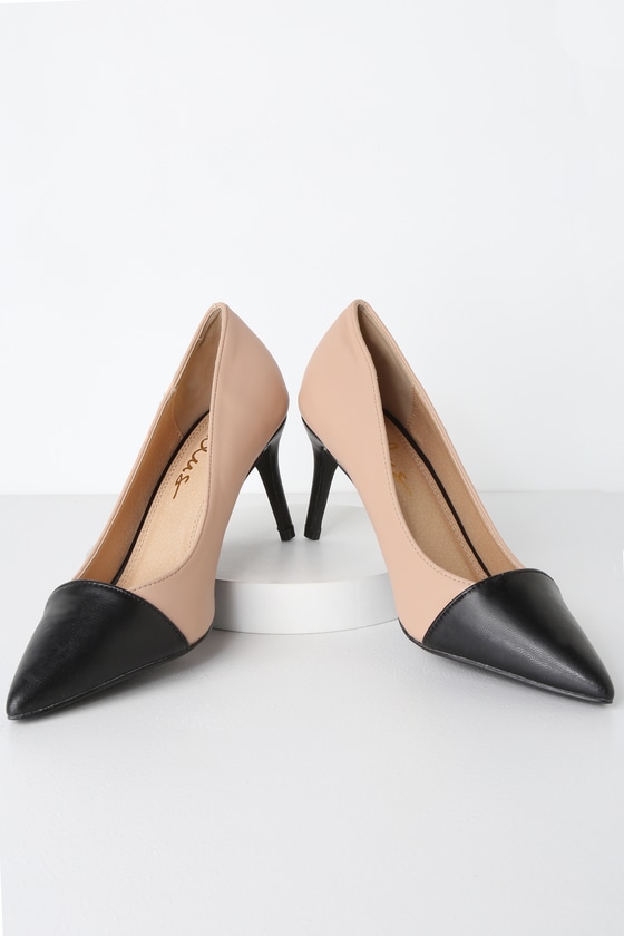 Cute Pumps Two-Tone Pups - Nude and Black - Chic Pumps Lulus