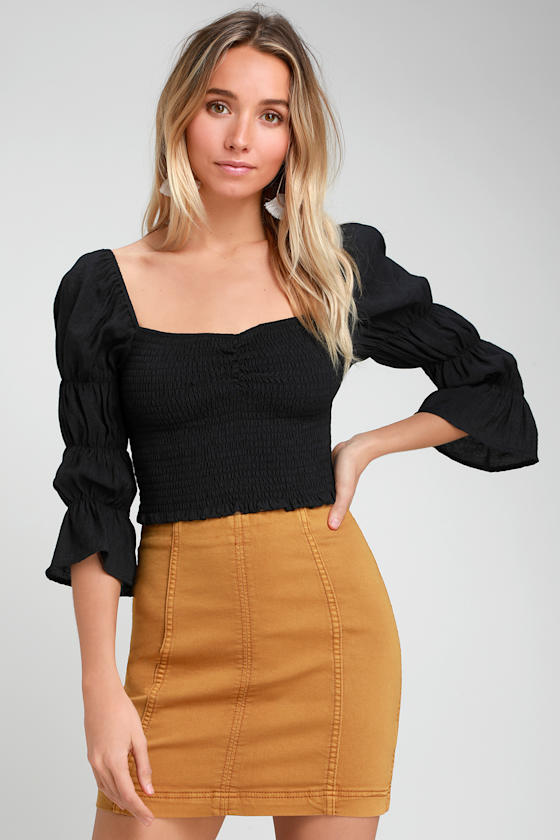 Savia Black Smocked Puff Sleeve Crop Top 2