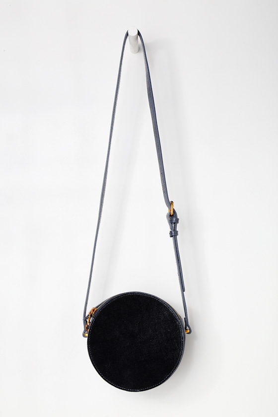 Round Of Applause Slate Blue Velvet Circle Purse 3