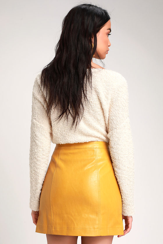 Clariah Mustard Yellow Leather Mini Skirt 8