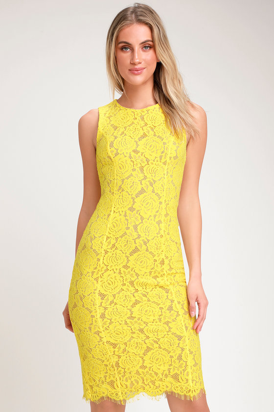 yellow lace gown