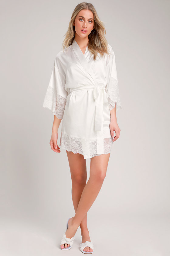 Tenderness White Lace Satin Robe 5