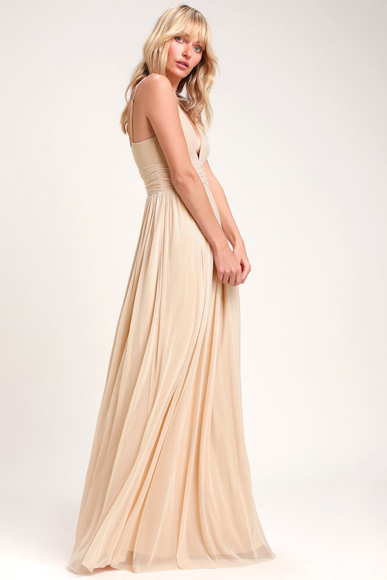 Queen of the Evening Cream Maxi Dress 4