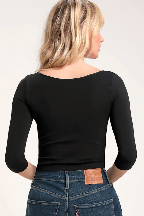 Reeves Black Three-Quarter-Sleeve Ribbed Crop Top 4