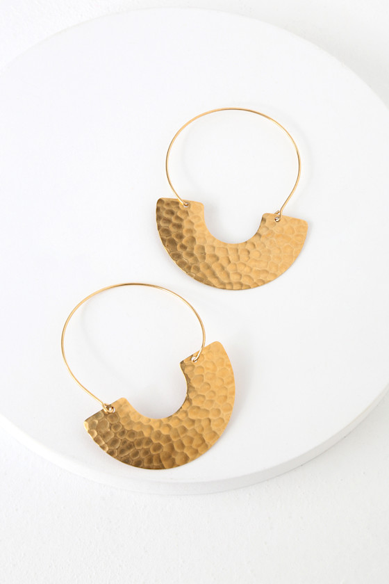 Rangali Hammered Gold Hoop Earrings 1