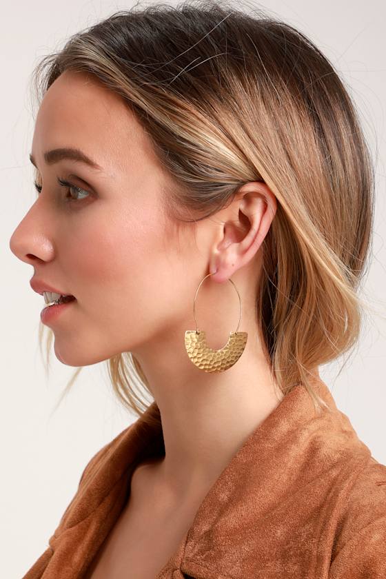 Rangali Hammered Gold Hoop Earrings 4