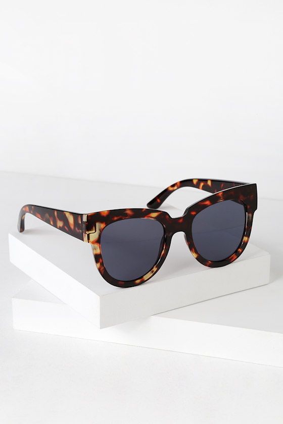 Say Hey Tortoise Oversized Sunglasses 1