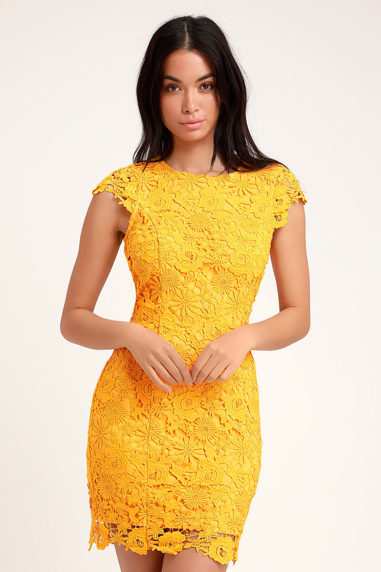 Romance Language Golden Yellow Backless Lace Dress