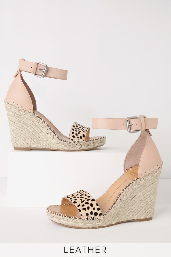 noor wedges in tan
