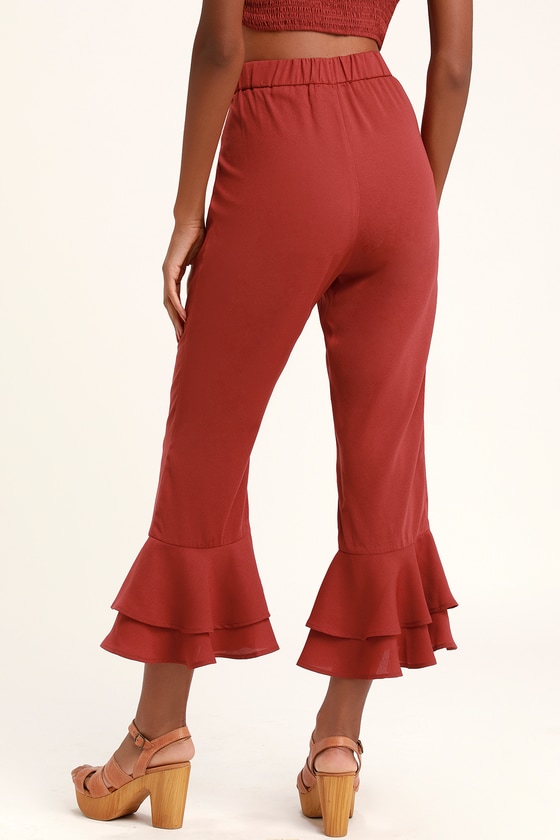 red cropped pants womens