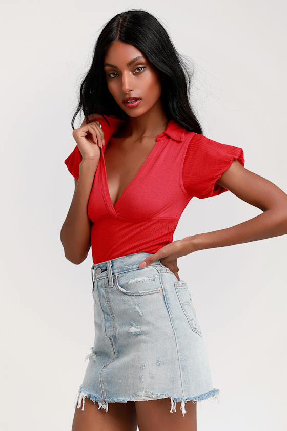 Molly Red Ribbed Short Sleeve Surplice Top 3