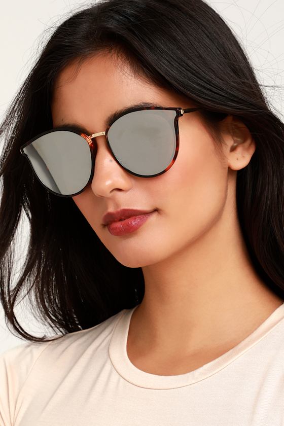 Out of Town Tortoise and Silver Mirrored Sunglasses 4