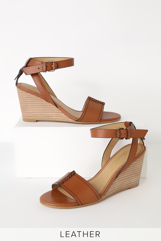 tan leather wedges