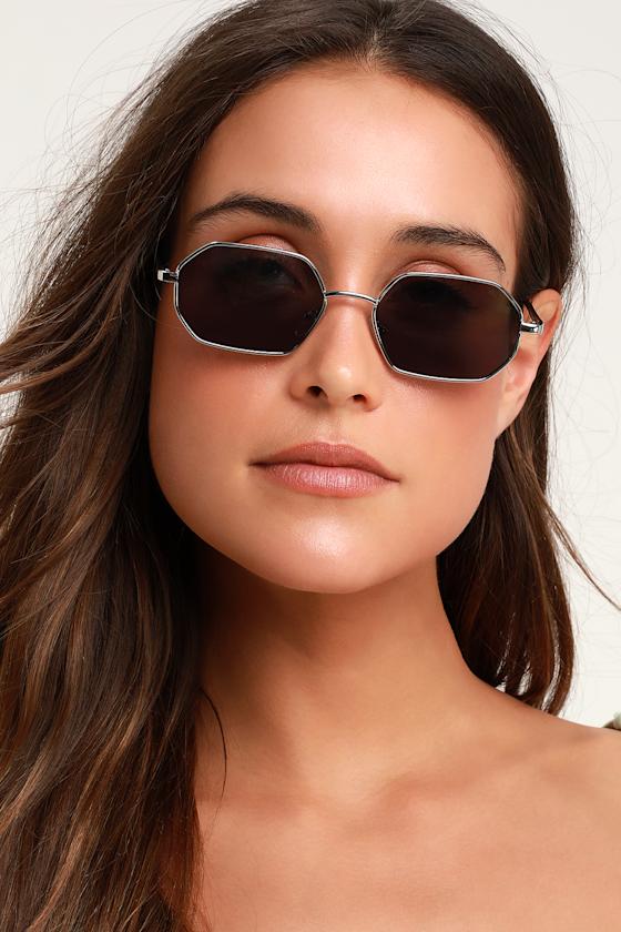 Tight Shoes Silver and Black Geometric Sunglasses 1