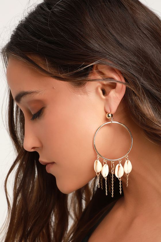 Sparkling Coast Gold Cowrie Shell Earrings 1