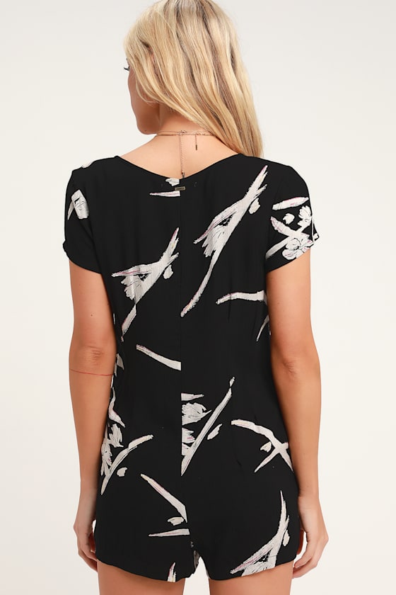 Amalia Black Floral Print Short Sleeve Romper 4