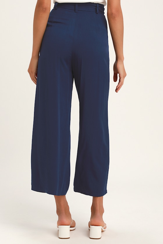 Sophisticated Navy Blue Tie-Waist Cropped Pants 4