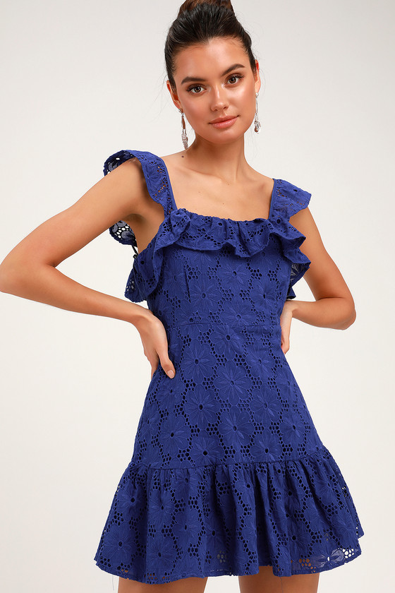 blue eyelet
