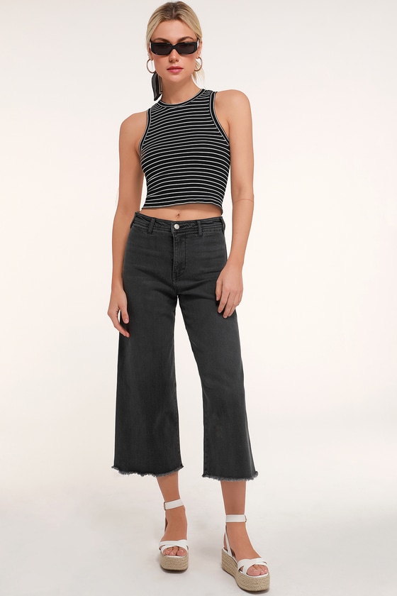 black cropped wide leg jeans