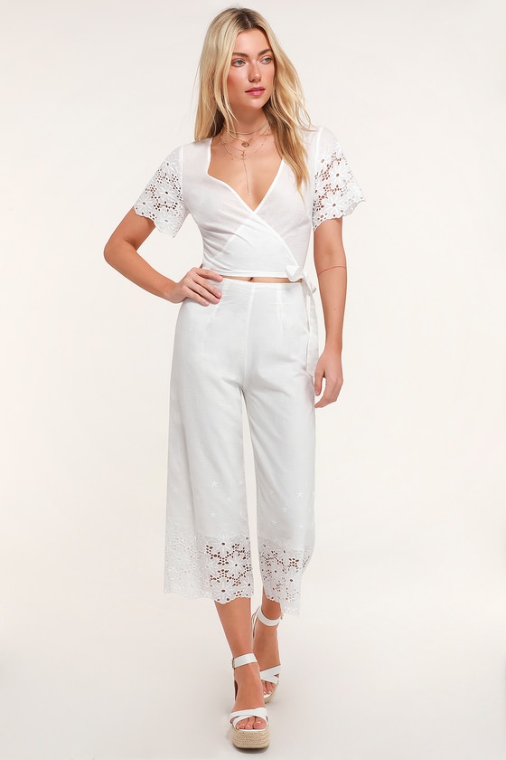 white culotte pants outfit