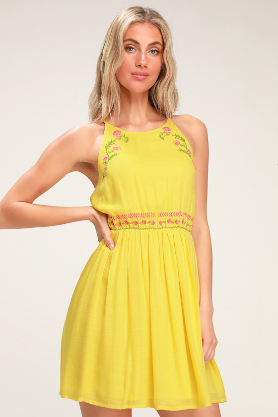 yellow dress embroidery