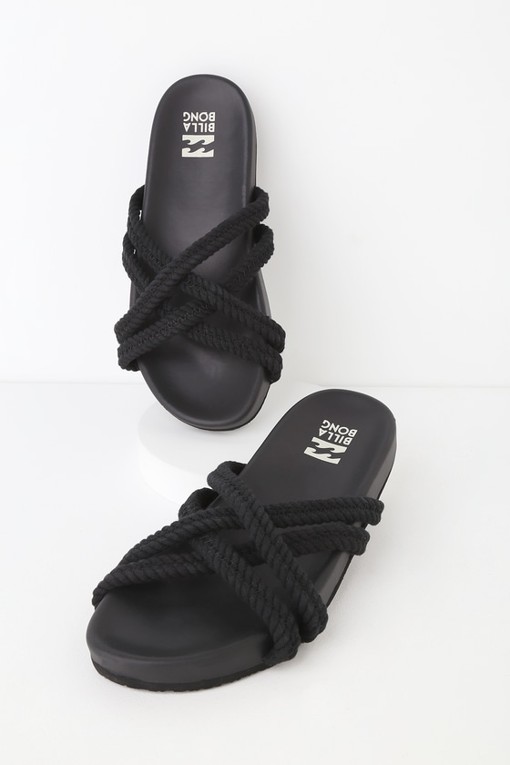flat sneakers slip on
