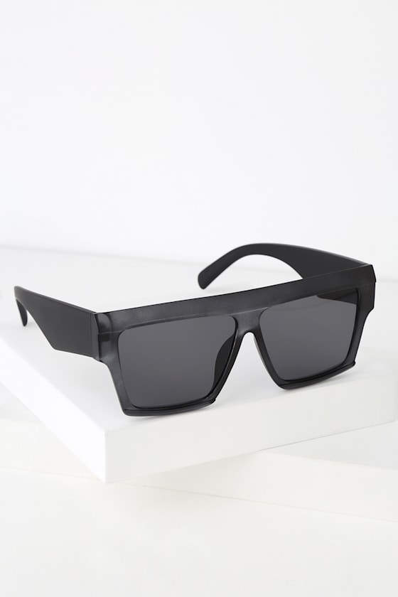Beckie Matte Black Square Sunglasses 3