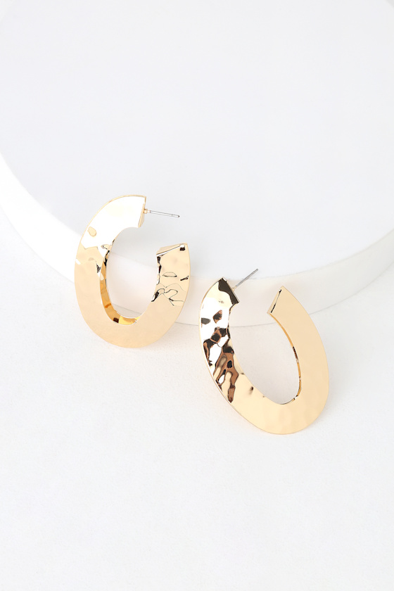 Maryn Gold Hammered Oval Hoop Earrings 1
