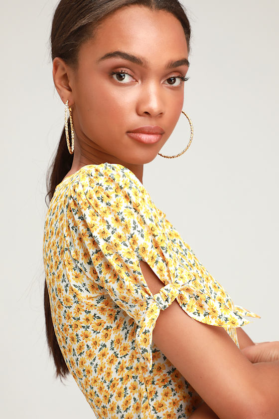 Daphne Yellow Floral Print Tie-Sleeve Skater Dress 3
