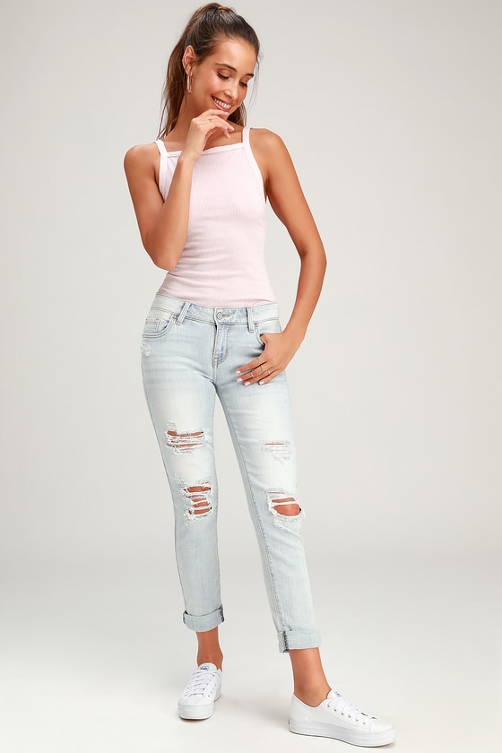 light blue distressed skinny jeans