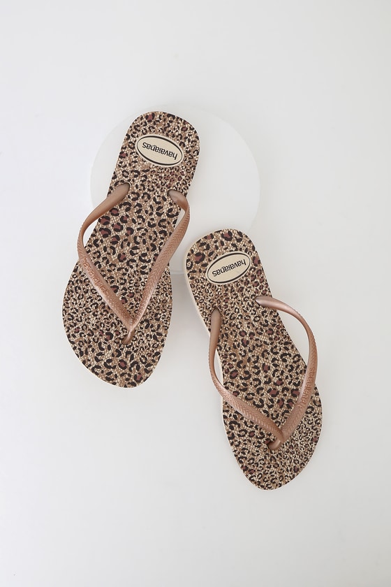 womens leopard print flip flops