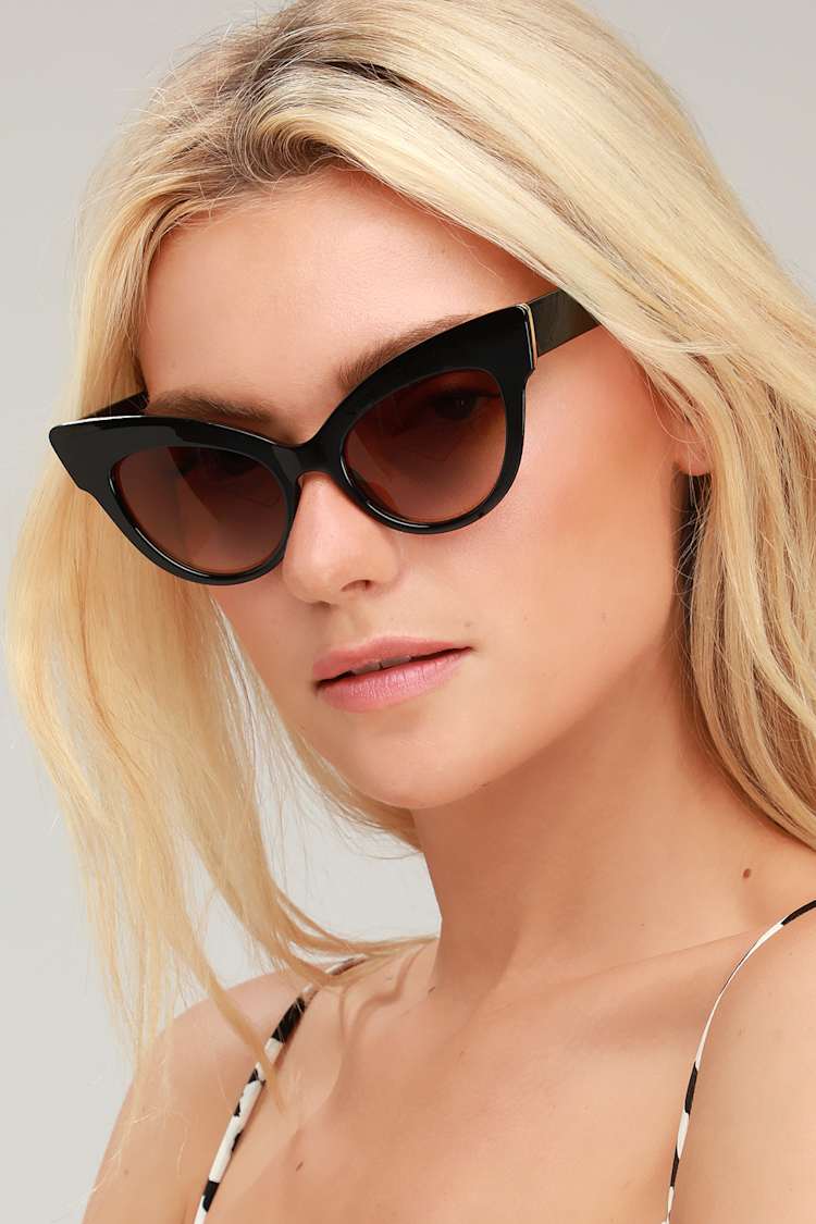 Chic Black Sunglasses - Black Cat-Eye Sunglasses - Black  display picture 1