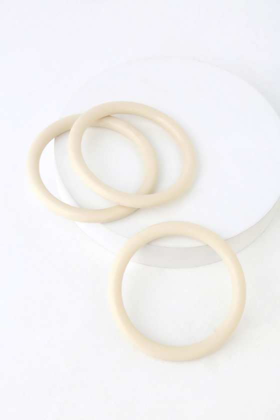 Borneo White Bangle Set 2