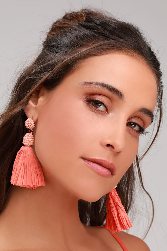 Xenia Coral Pink Beaded Rafia Earrings 2