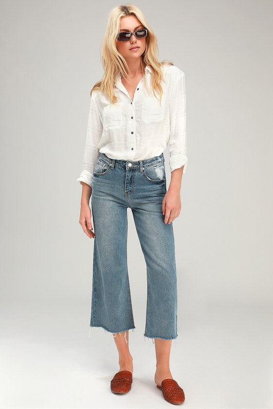 wide leg light wash jeans
