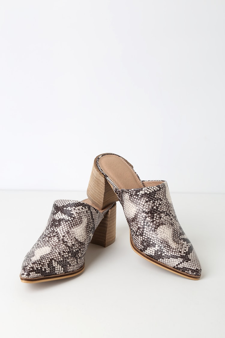 Trendy Snake Print Shoes - Snake Print Mules - Pointed Toe Mules - Lulus