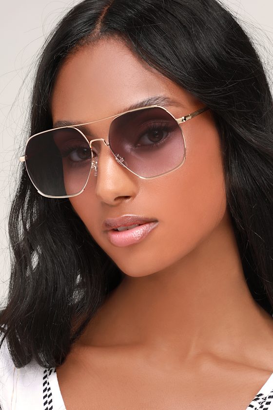 Aubreigh Gold and Black Oversized Aviator Sunglasses 1