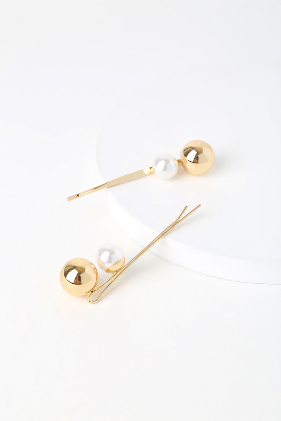 Shellee Gold and Pearl Hair Pins 3