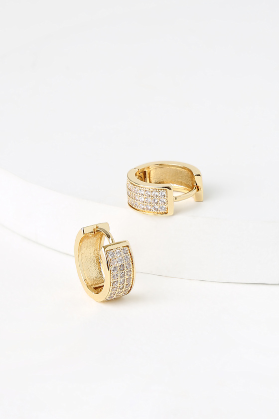 Chic and Charming Gold Rhinestone Cuff Earrings 2