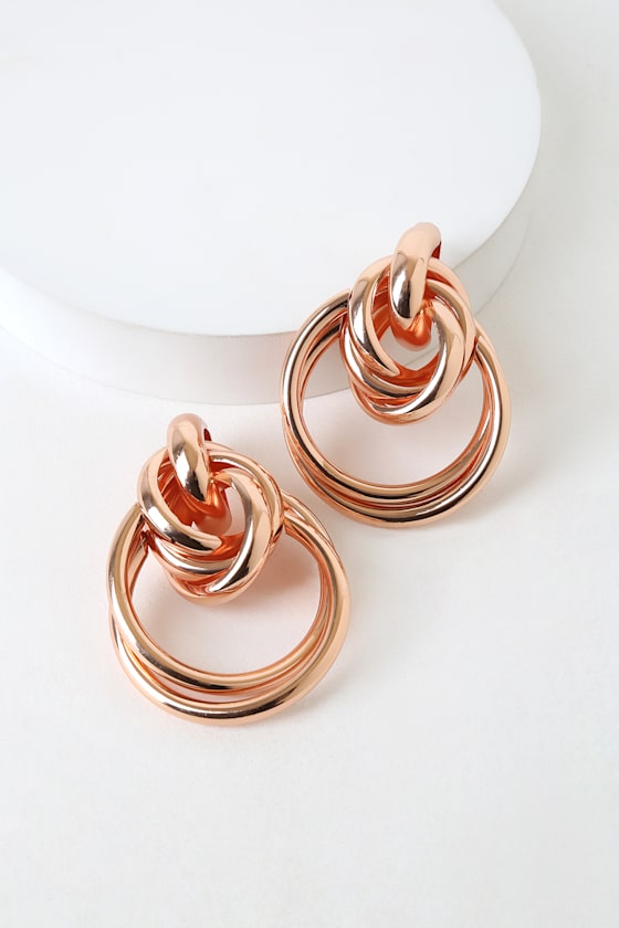 Judith Rose Gold Oversized Knot Earrings 2
