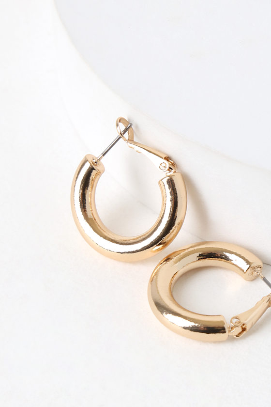 Tantalizing Gold Hoop Earrings 3