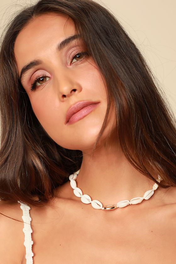 Speshell Occasion White and Gold Cowrie Shell Choker Necklace 1