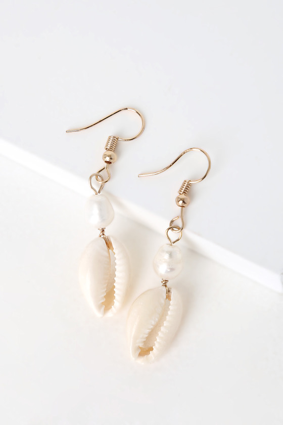 South Beach Gold Pearl and Shell Earrings 2