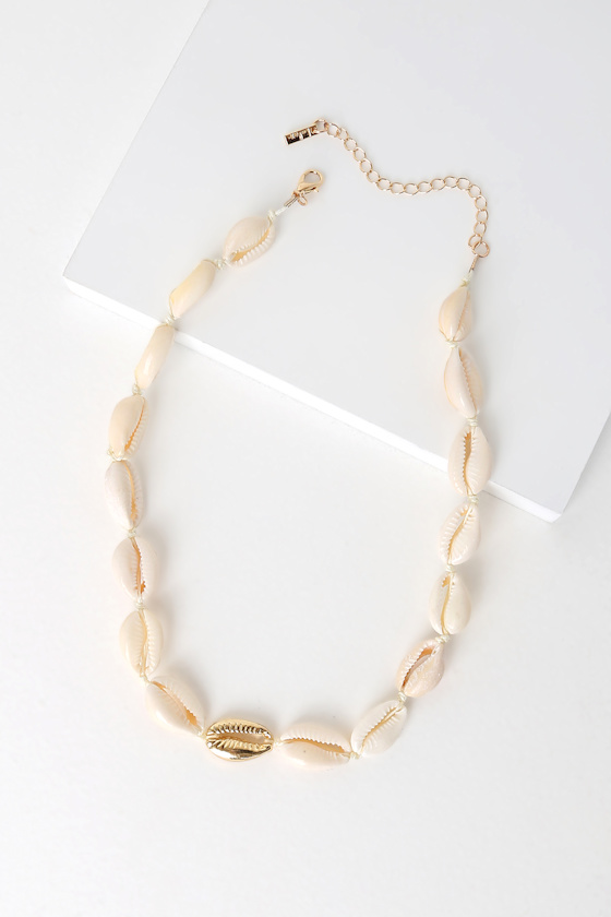 Speshell Occasion White and Gold Cowrie Shell Choker Necklace 2