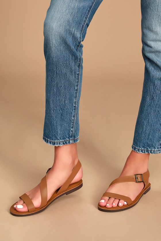ladies tan flat sandals